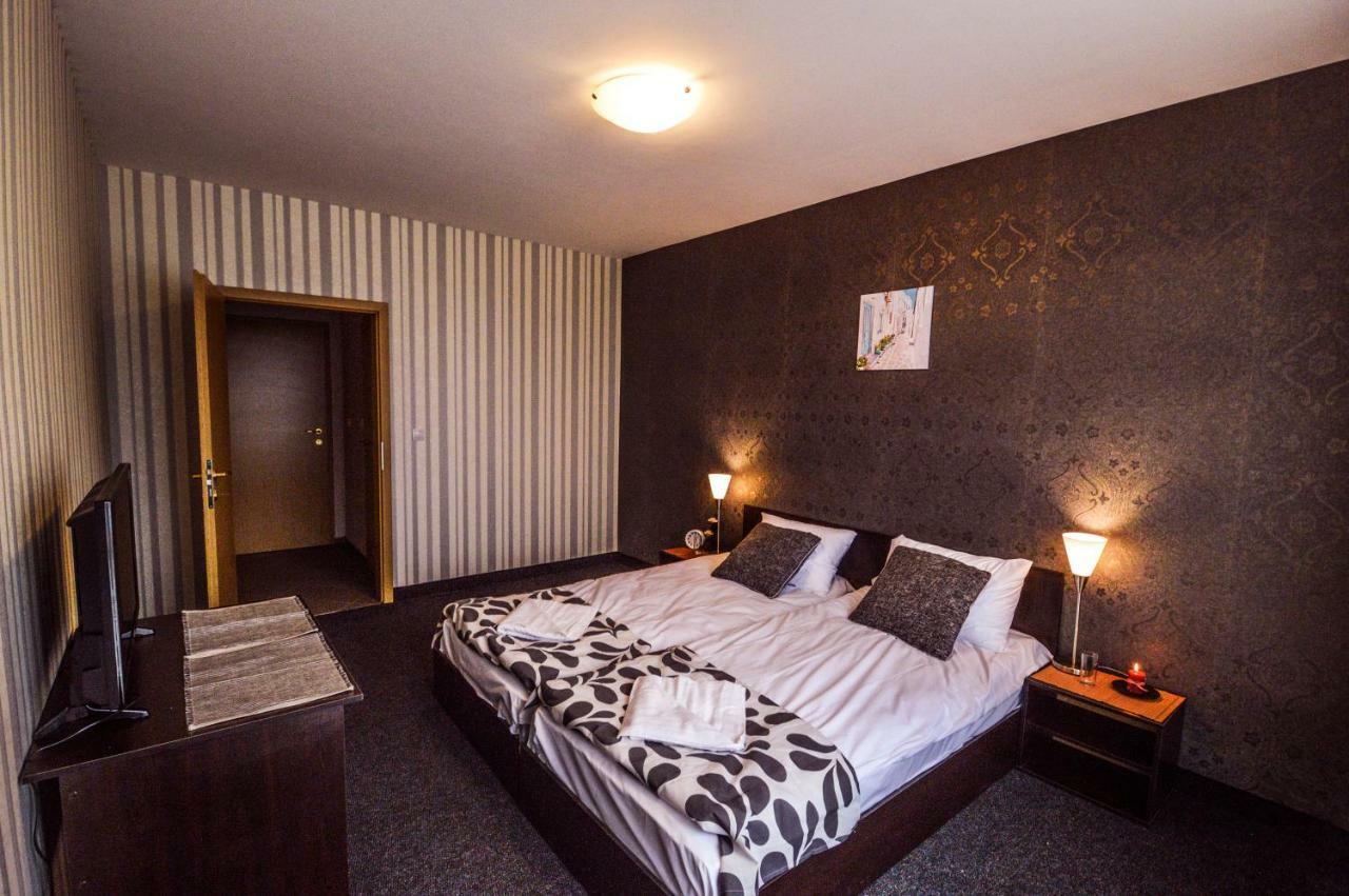 Elite Spetema Hotel Bozhurishte Buitenkant foto