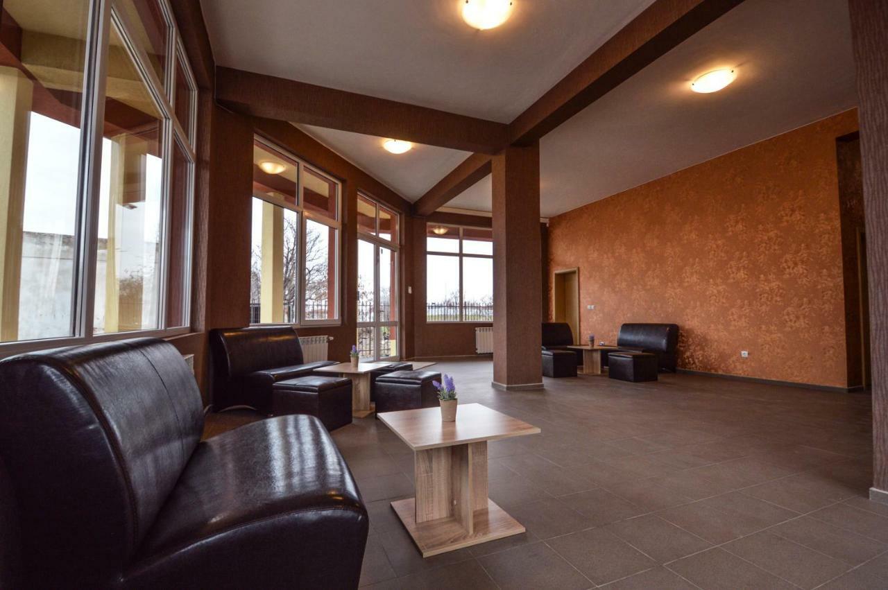 Elite Spetema Hotel Bozhurishte Buitenkant foto