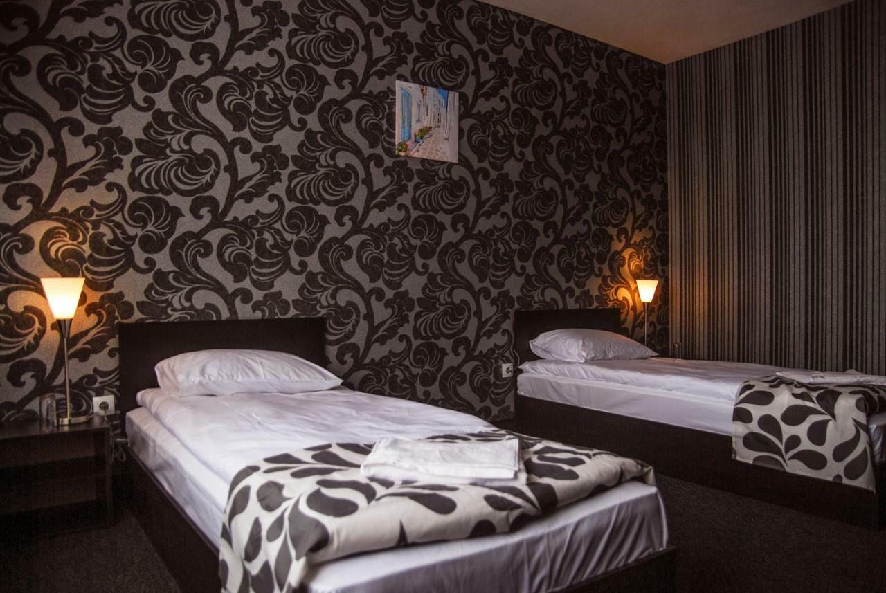 Elite Spetema Hotel Bozhurishte Buitenkant foto